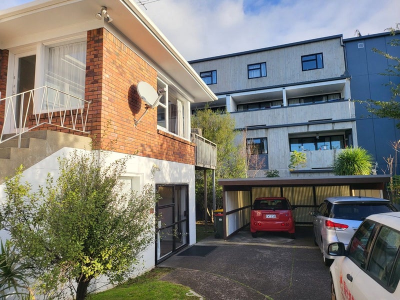 37A Lake Pupuke Drive, Takapuna, Auckland - Carousel 2
