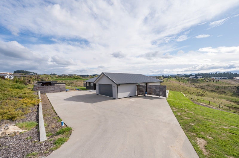 53 Galeo Road, Redwood Valley - Carousel 1