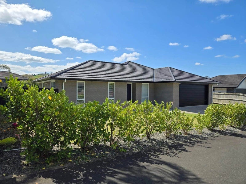 2 Maru Lane, Kamo, Whangarei - Carousel 1