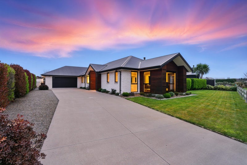 17 Elizabeth Allen Drive, West Melton, West Melton - Carousel 1