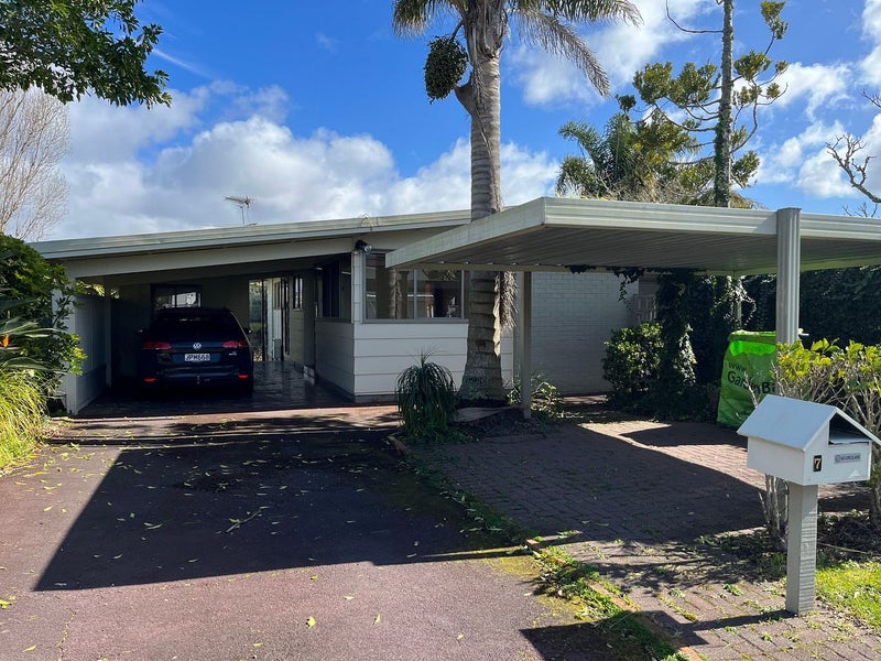 7 Ripon Crescent, Meadowbank, Auckland - Carousel 1