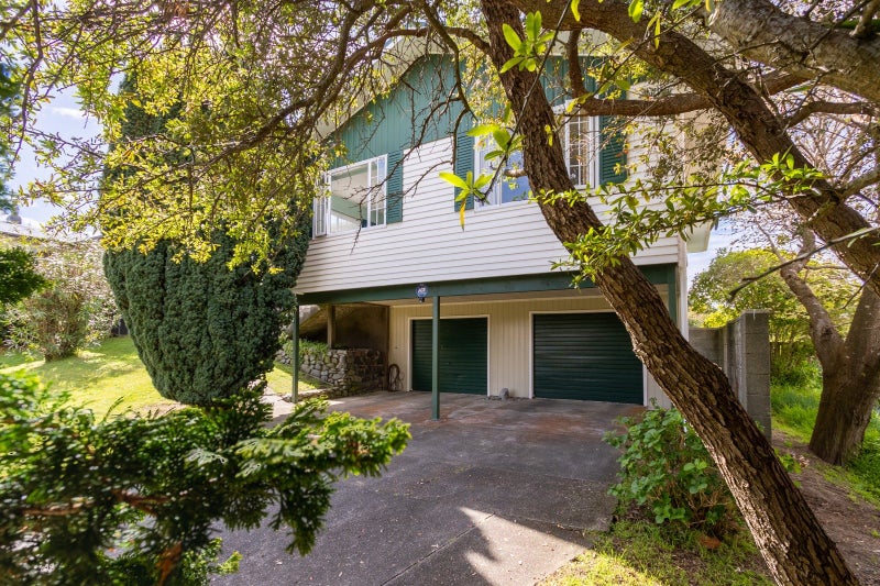 32 Tui Road, Raumati Beach, Paraparaumu - Carousel 1