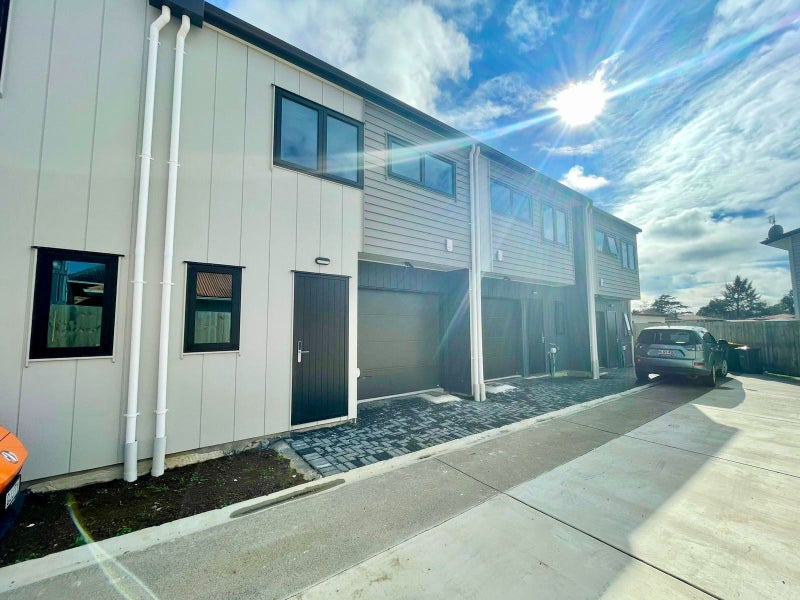 40 Friesian Drive, Mangere, Auckland - Carousel 12