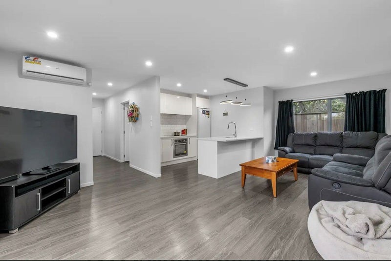 28D Franklyne Road, Otara, Auckland - Carousel 2