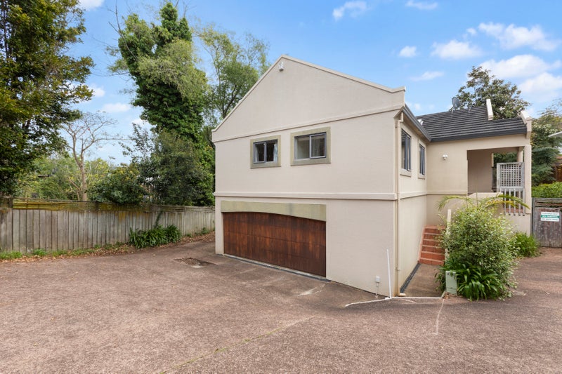 2/33 Ladies Mile, Remuera, Auckland - Carousel 1