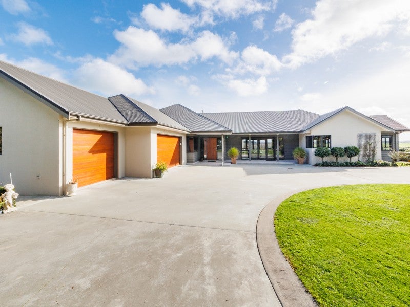 2757 State Highway 1, Palmerston North - Carousel 2