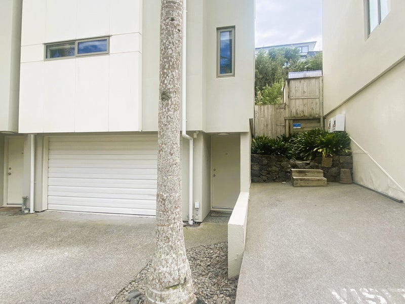 28/21 Hunters Park Drive, Three Kings, Auckland - Carousel 20