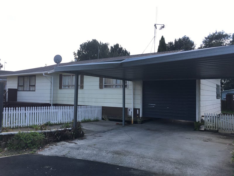 19A Crescent Court, Melville, Hamilton - Carousel 2