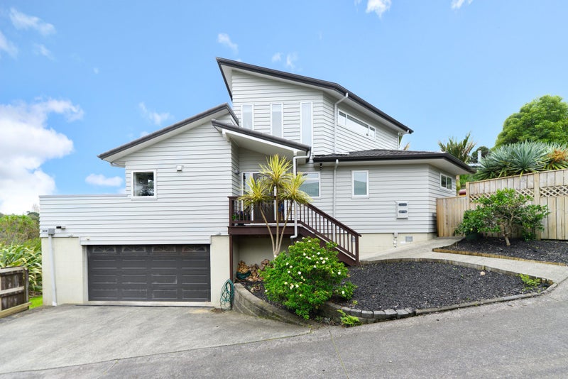 13B Wharf Road, Te Atatu Peninsula, Auckland - Carousel 1