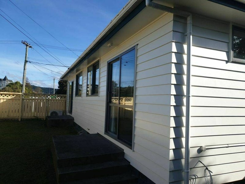 2/11 STAFFORD Street, HERETAUNGA, UPPER HUTT - Carousel 7