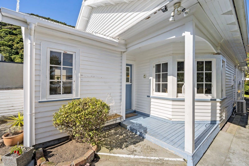 7 Konini Street, Eastbourne, Lower Hutt - Carousel 2