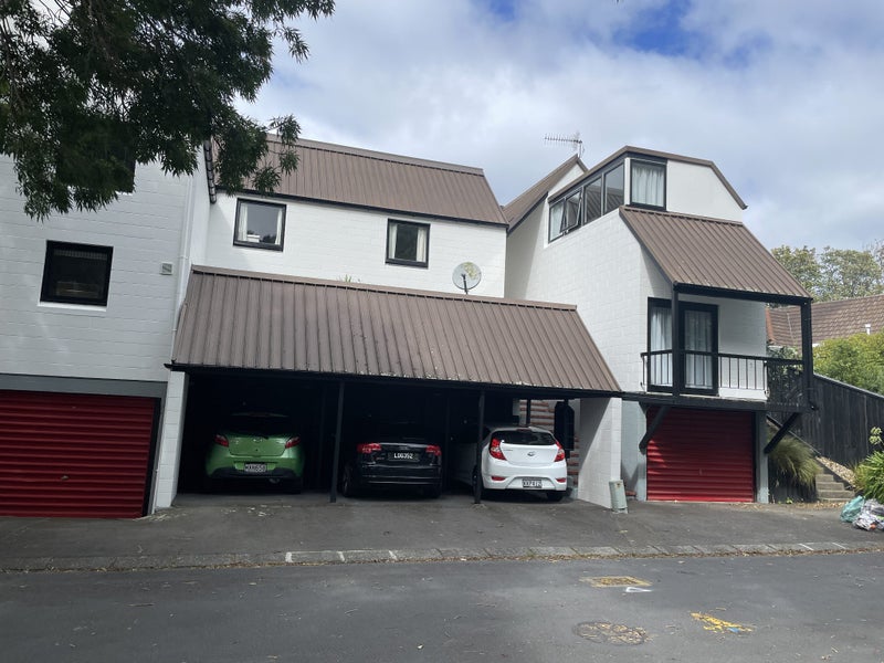 4/11 Pitarua Street, Thorndon, Wellington - Carousel 1