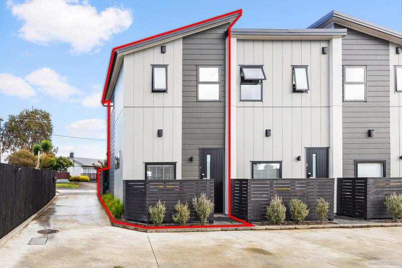 1/66 Metcalfe Road, Ranui, Auckland - Carousel 2