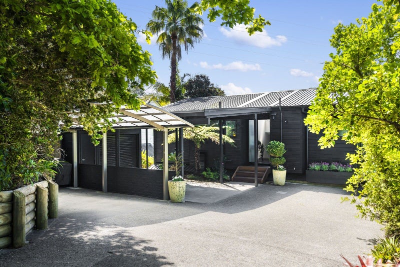 36 Goodall Street, Hillsborough, Auckland - Carousel 2