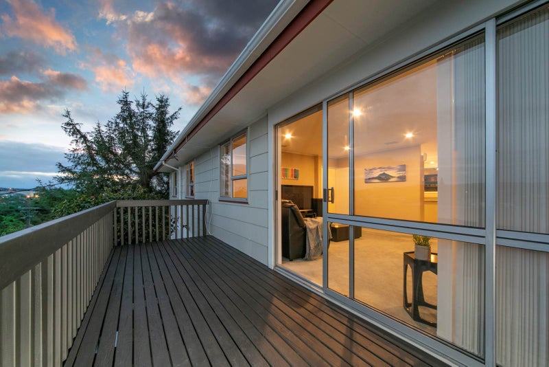 29 Rangeview Road, Sunnyvale, Auckland - Carousel 20