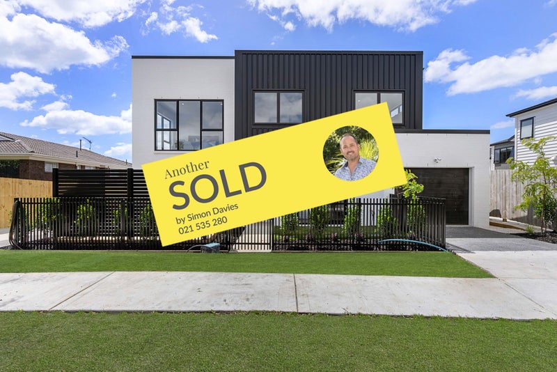 22A Borrowdace Avenue, Botany Downs, Auckland - Carousel 1