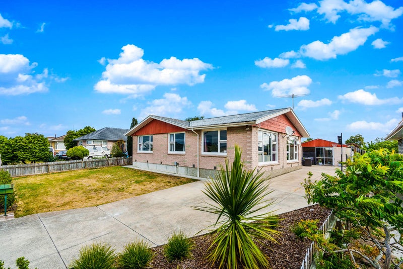 28 Te Rama Place, Wainoni, Christchurch - Carousel 1