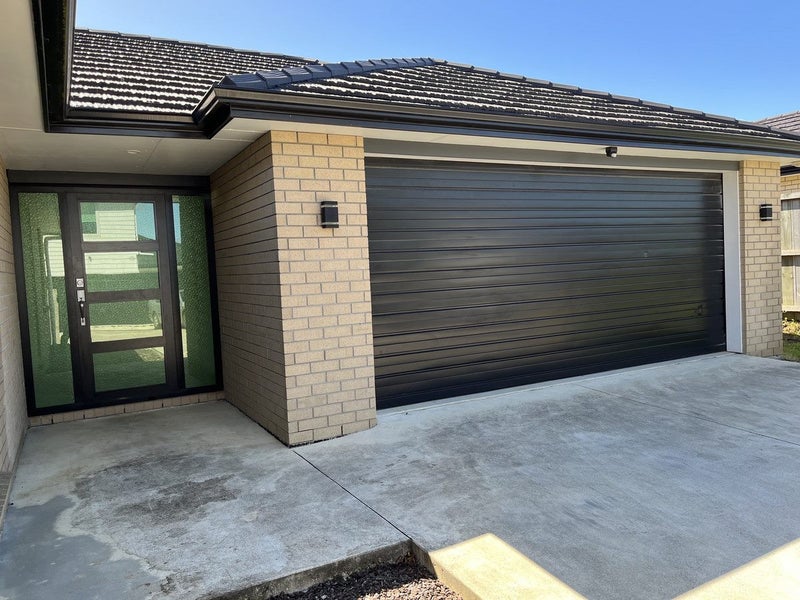 29 Cabourne Drive, Glenview, Hamilton - Carousel 2