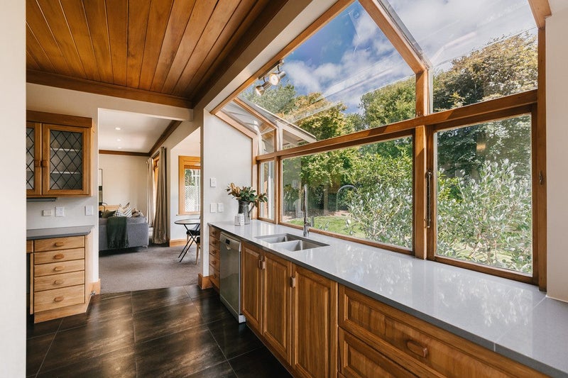 23 Te Awe Awe Street, Hokowhitu, Palmerston North - Carousel 2