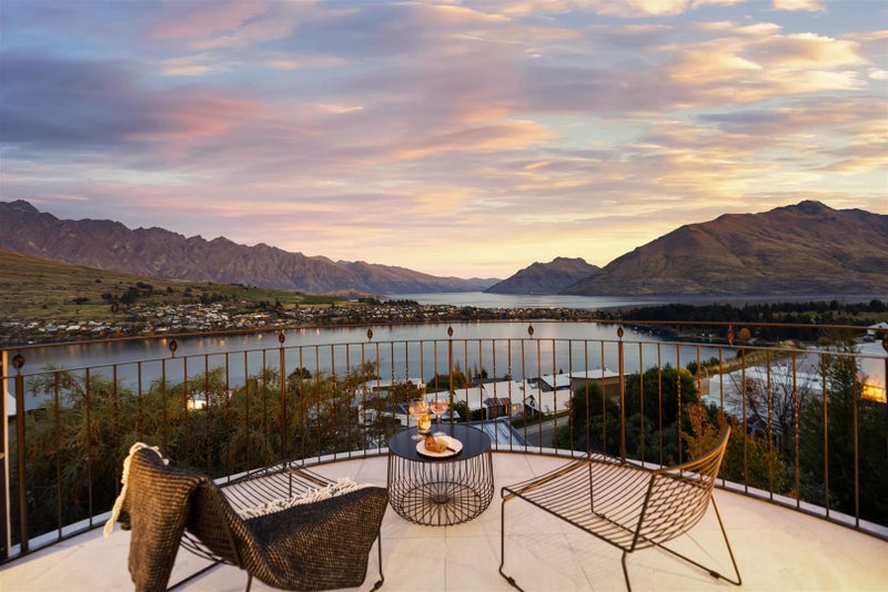 94 Hensman Road, Queenstown, Queenstown - Carousel 1