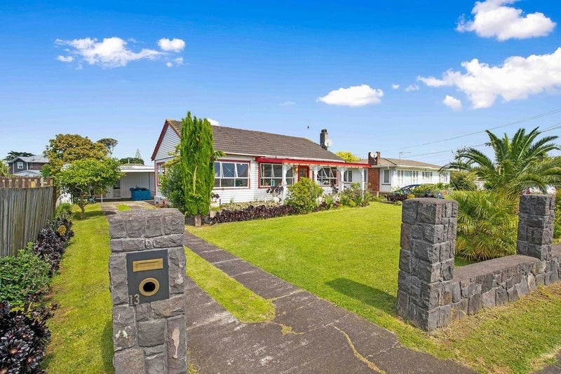 13 Miami Street, Mangere East, Auckland - Carousel 1