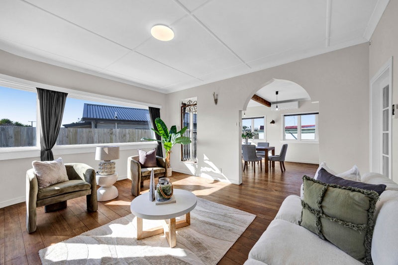 11 Mcnaughton Place, Onekawa, Napier - Carousel 1