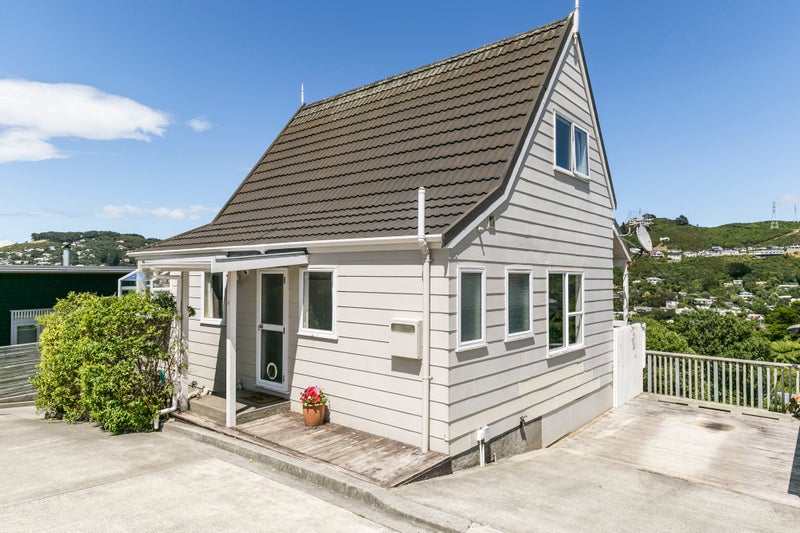 69C Heke Street, Ngaio, Wellington - Carousel 1