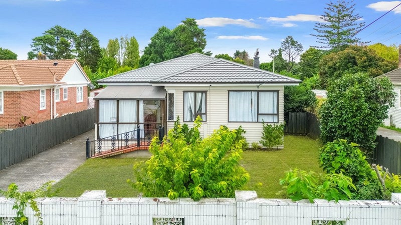 21 Jellicoe Street, Otahuhu, Auckland - Carousel 1