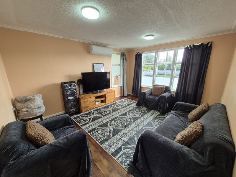 4 Cleveland Street, Bader, Hamilton - Carousel 2