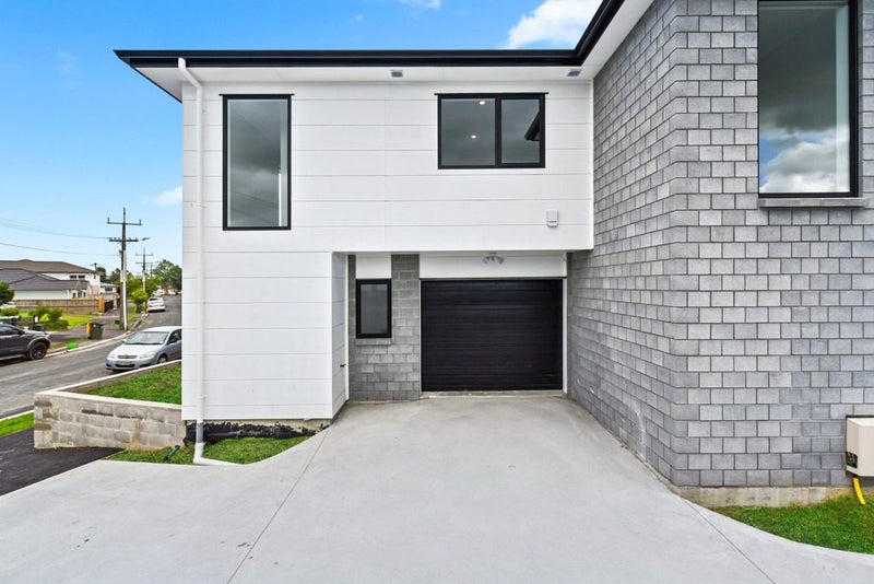 1/26 May Street, Hamilton East, Hamilton - Carousel 2