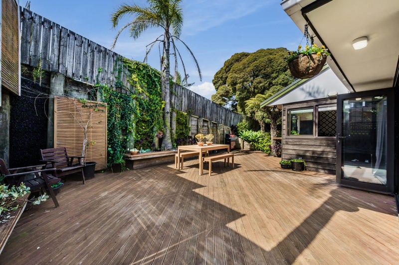 4/24 Abraham Place, St Johns, Auckland - Carousel 18