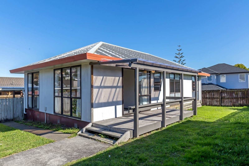 2/29 Devonshire Road, Unsworth Heights, Auckland - Carousel 1