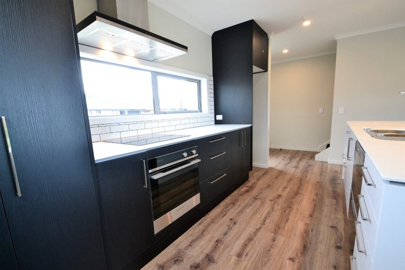 16 Ascot Street, Richmond - Carousel 2