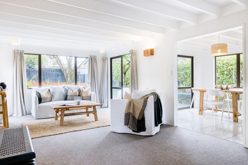 8 Pepys Place, Leamington, Cambridge - Carousel 2