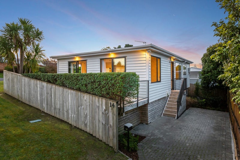 14 Fordham Street, Beach Haven, Auckland - Carousel 1