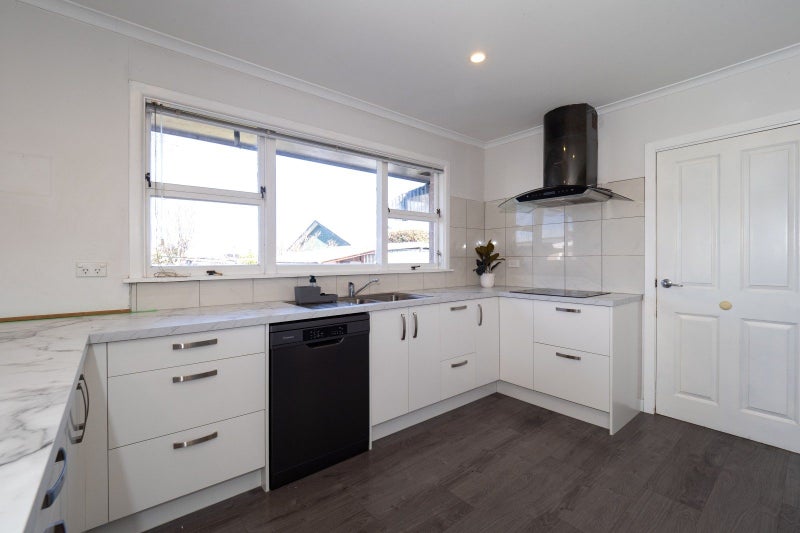 4 Reddecliffe Crescent, Hampstead, Ashburton - Carousel 2