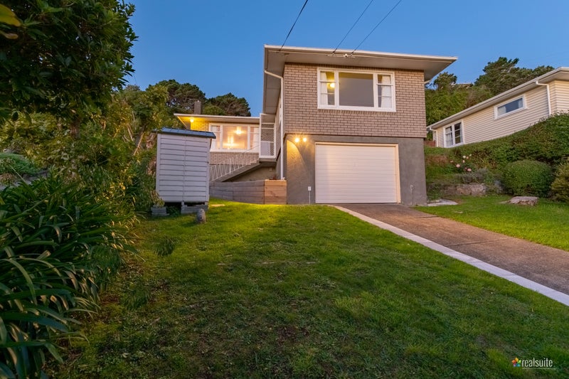 19 Omega Street, Newlands, Wellington - Carousel 2