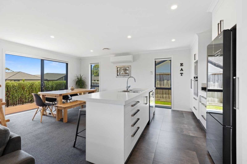 21 Trans Tasman Way, Pyes Pa, Tauranga - Carousel 2