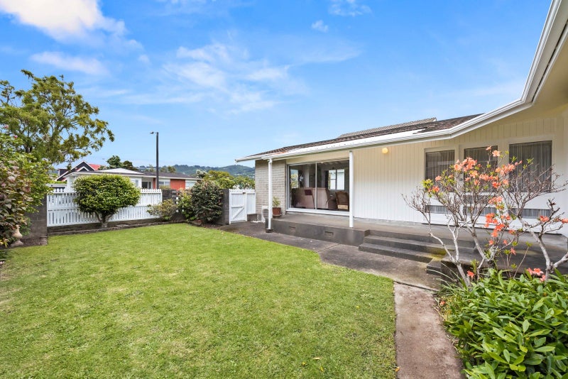 61 Orr Crescent, Hutt Central, Lower Hutt - Carousel 2