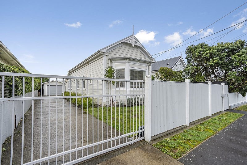18 High Street, Petone, Lower Hutt - Carousel 20