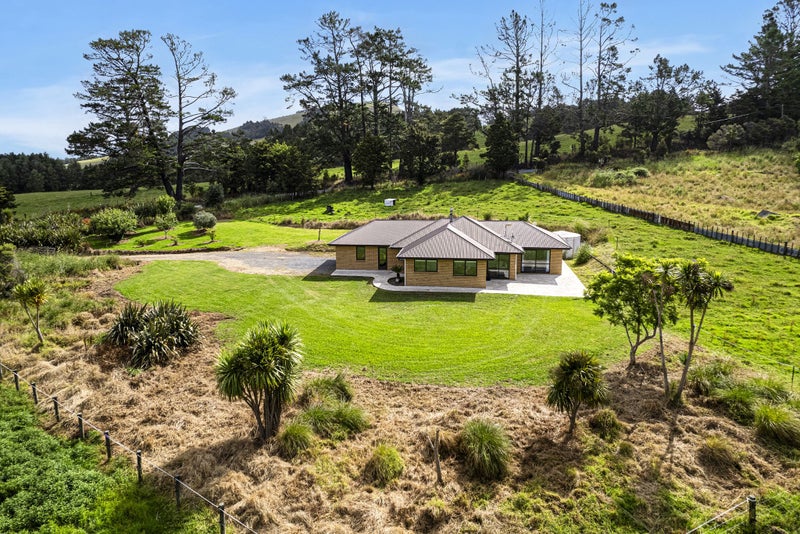 453 Pigs Head Road, Opuawhanga, Hikurangi - Carousel 1