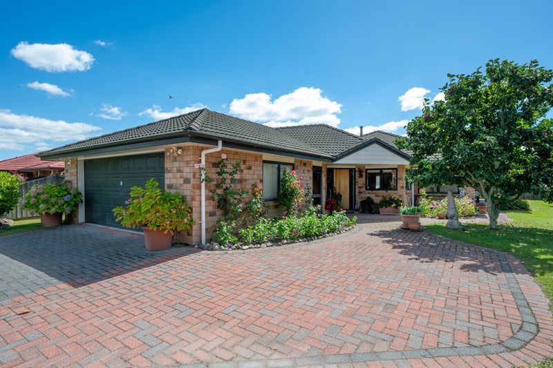 8 Courtenay Place, Owhata, Rotorua - Carousel 1