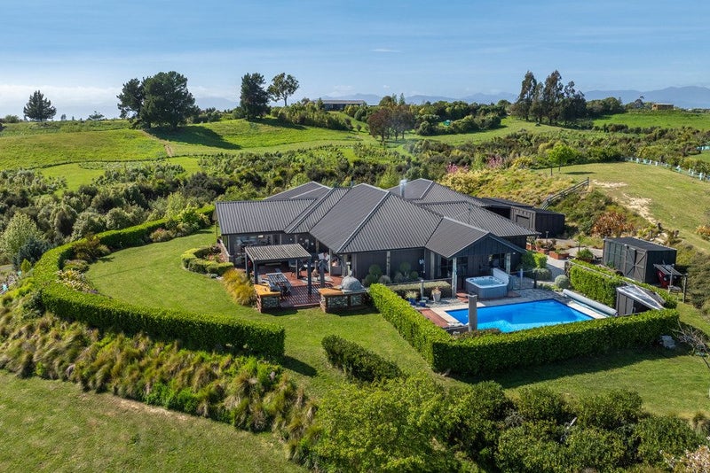 4 Amber Rise, Tasman, Upper Moutere - Carousel 1