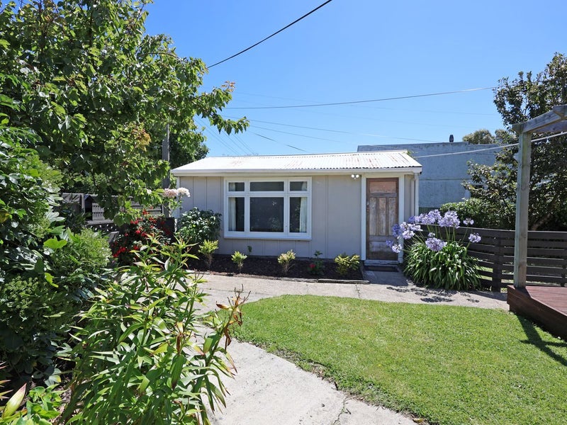 87 Hull Street, South Hill, Oamaru - Carousel 2