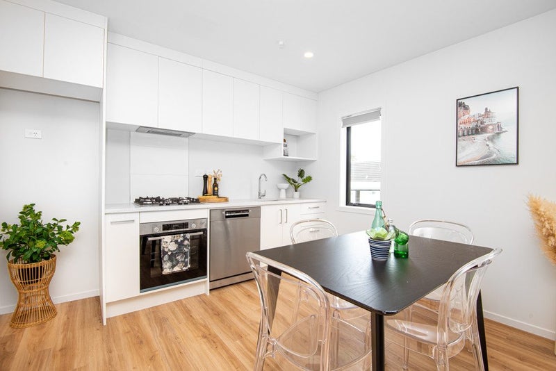 6A Grays Road, Plimmerton, Porirua - Carousel 1