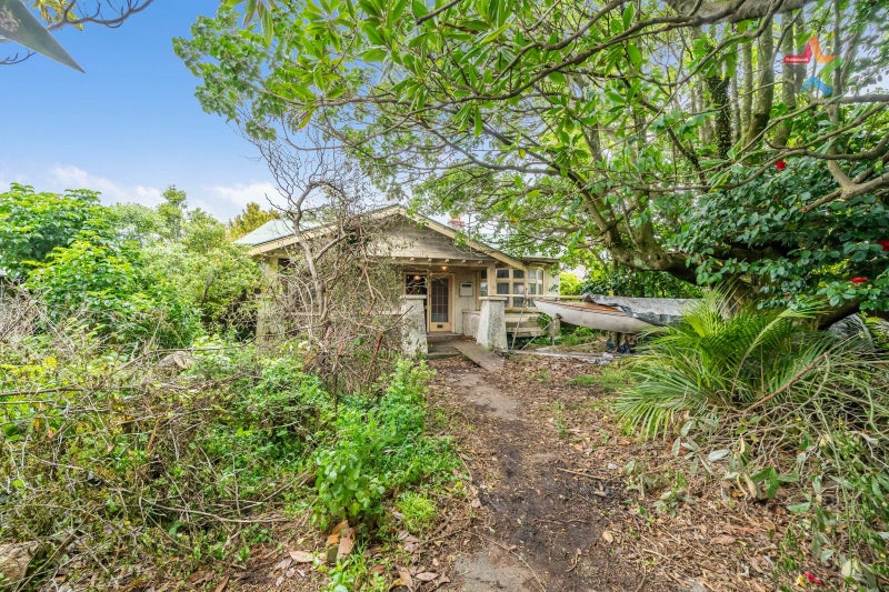 76 Knights Road, Hutt Central, Lower Hutt - Carousel 2