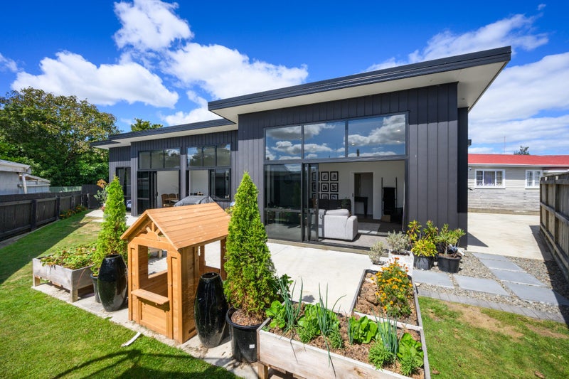 37B Kingston Street, Awapuni, Palmerston North - Carousel 1