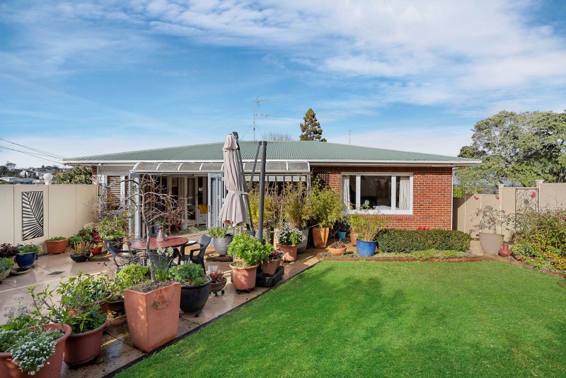 5 Leinster Street, New Windsor, Auckland - Carousel 2