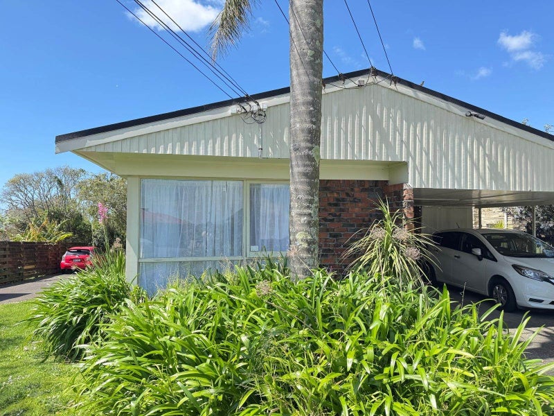 1/4 College Road, St Johns, Auckland - Carousel 2
