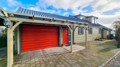 12B Shane Place, Lynmore, Rotorua - Carousel 1